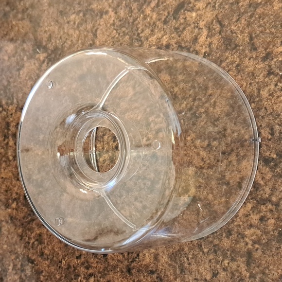 NEW kitchenaid 10 cup chef's bowl - Picture 2 of 3